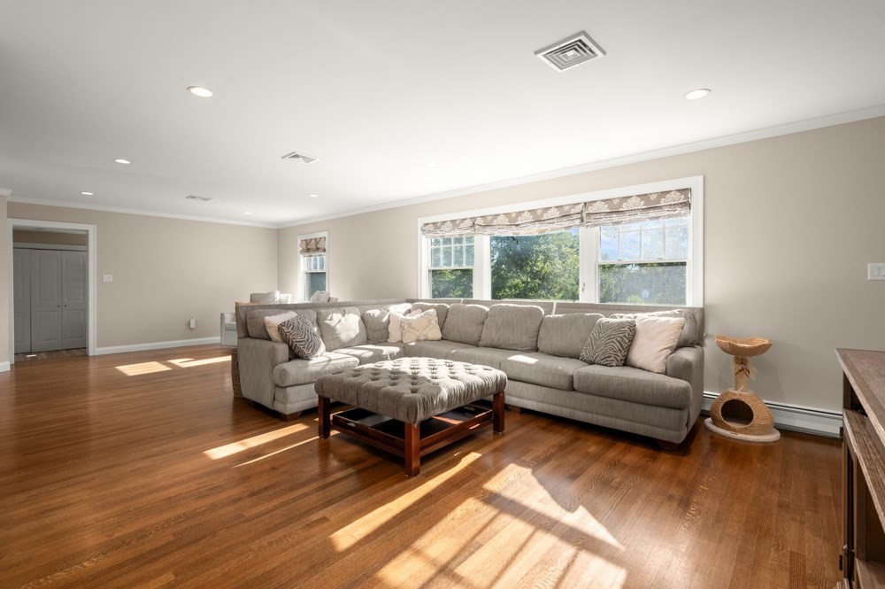 48 Border Rd