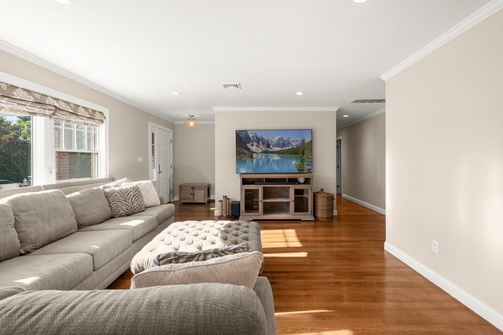 48 Border Rd