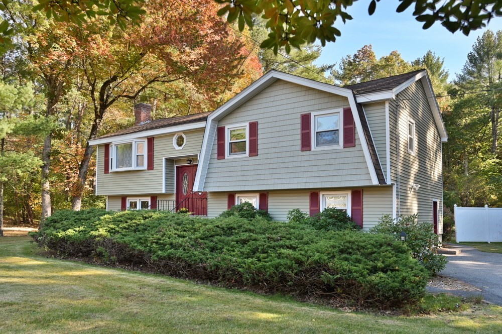 1 Wagon Dr North Reading MA