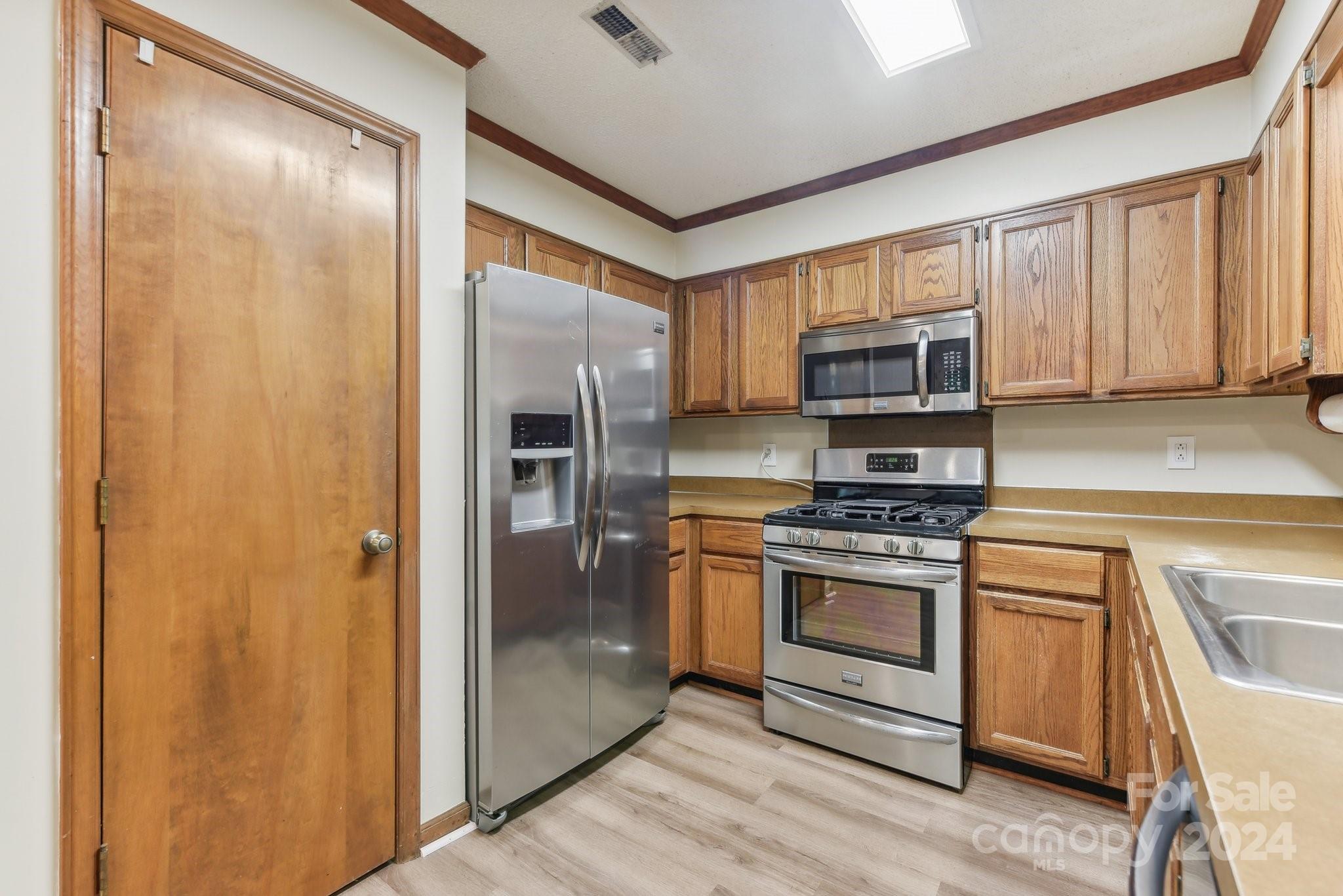 3216 Bow Club Trail