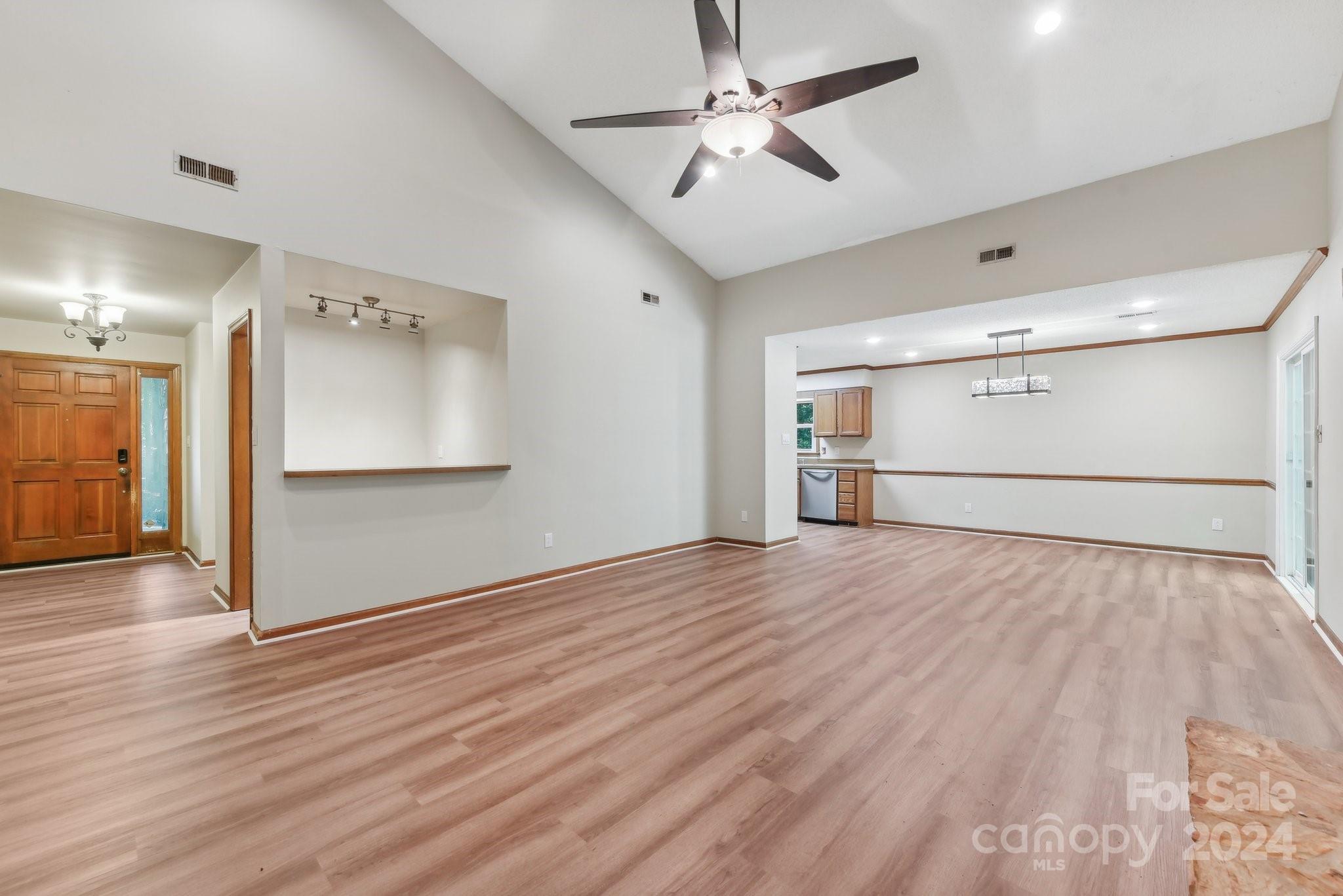 3216 Bow Club Trail