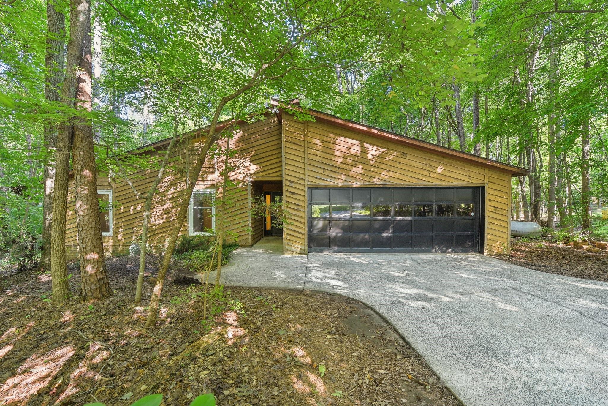 3216 Bow Club Trail