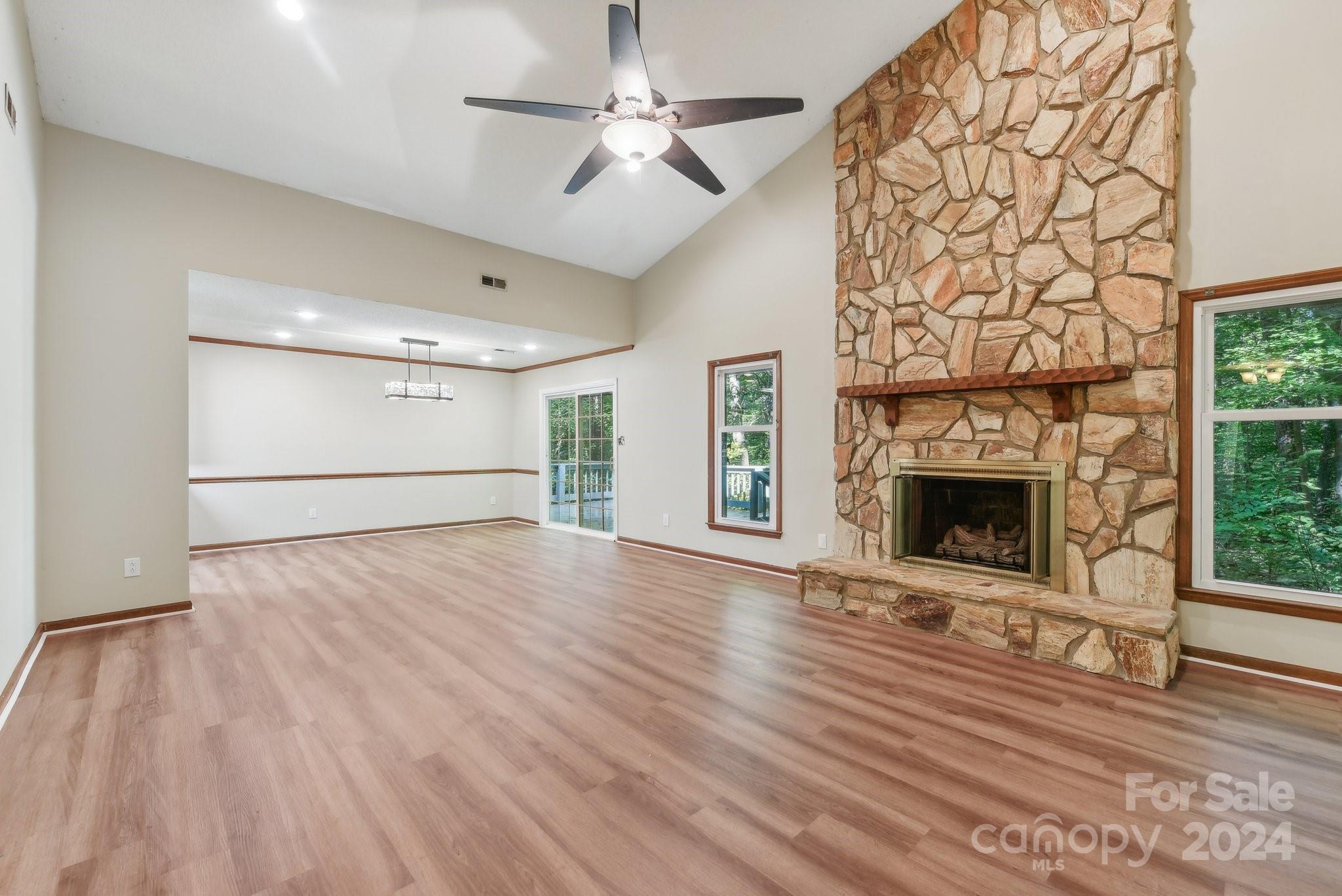 3216 Bow Club Trail