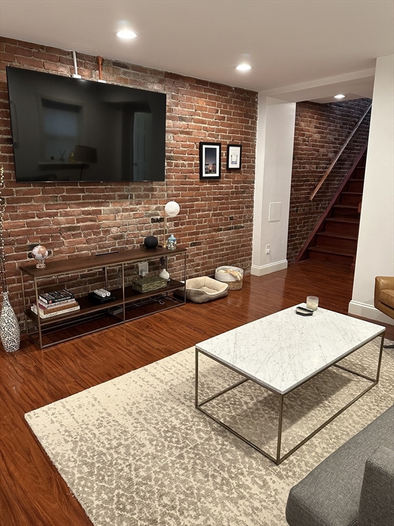 95 Saint Botolph St. # 1