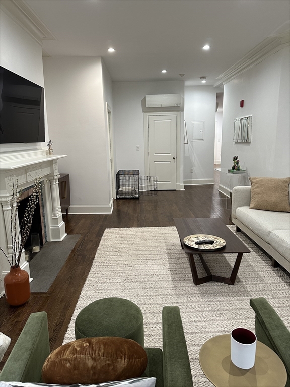 95 Saint Botolph St. # 1