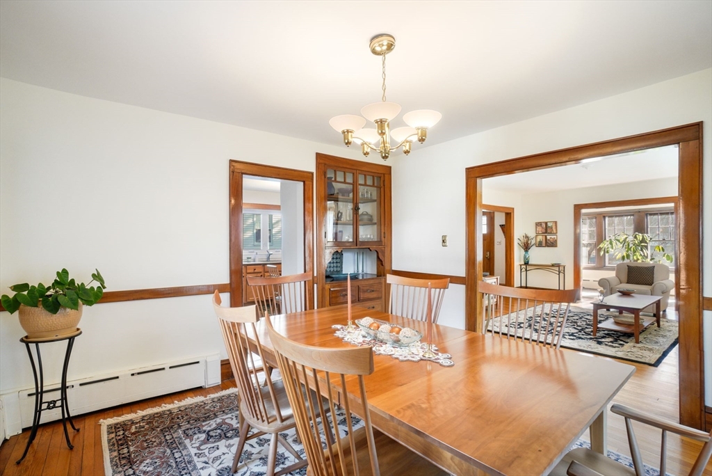 60 Winsor Ave