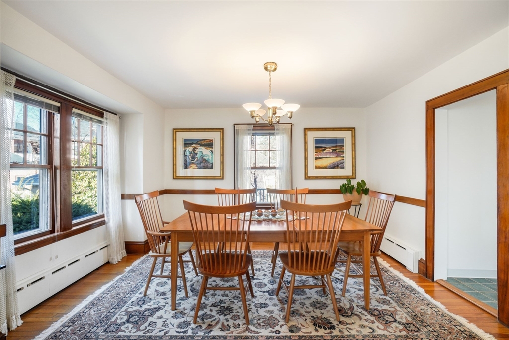 60 Winsor Ave