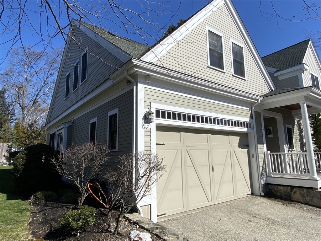 15 Courtyard Place # 15
