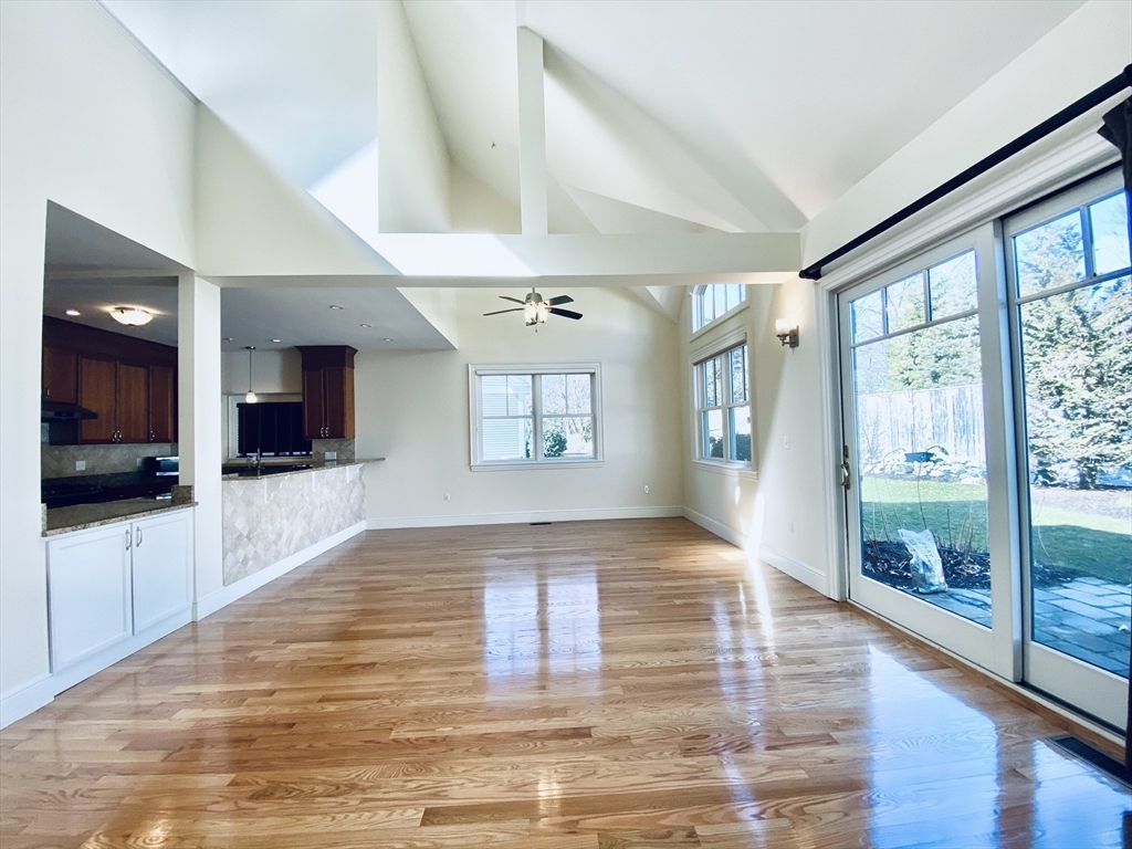 15 Courtyard Place # 15