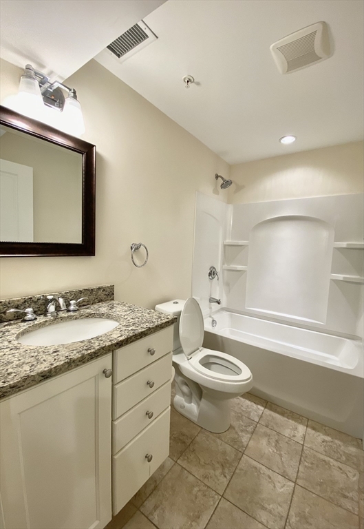 15 Courtyard Place # 15