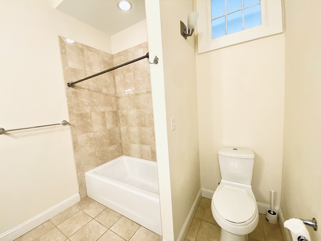 15 Courtyard Place # 15