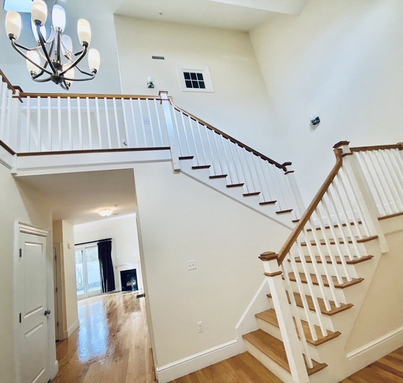 15 Courtyard Place # 15