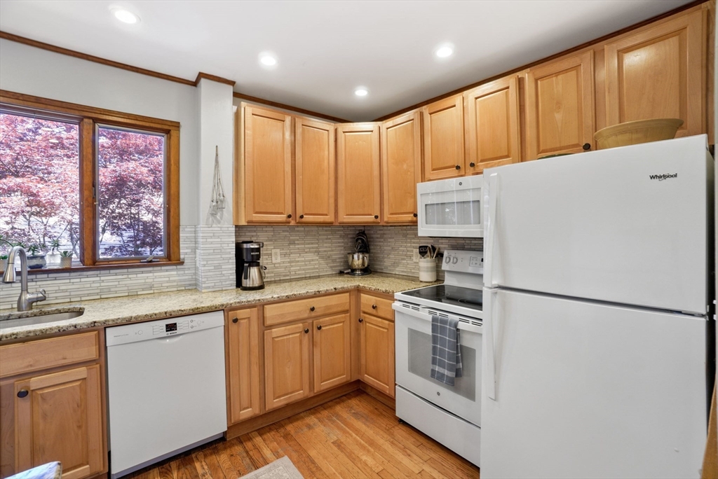 226 Trapelo Rd # 1