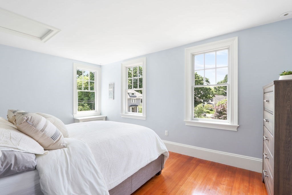 186 Woodward St Unit: SF