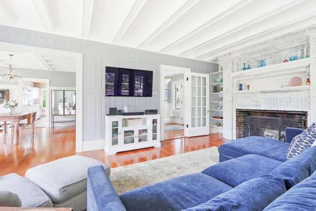 186 Woodward St Unit: SF