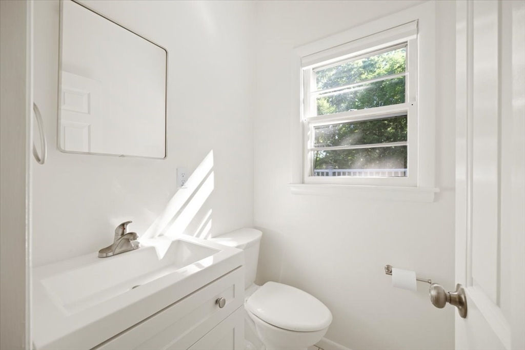 62 Longfellow Rd