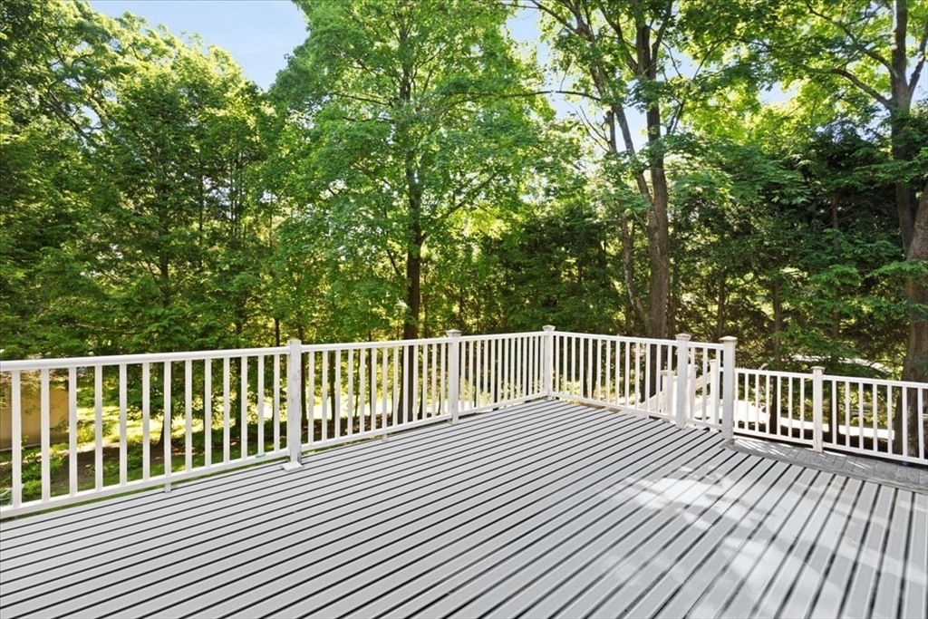 62 Longfellow Rd