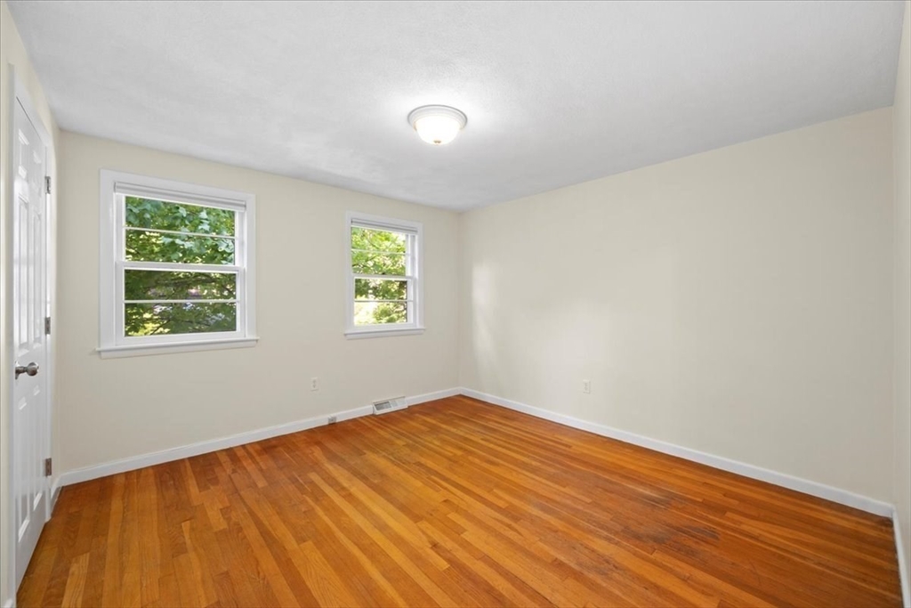 62 Longfellow Rd