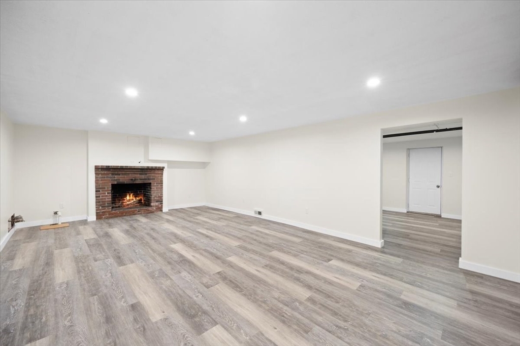 62 Longfellow Rd