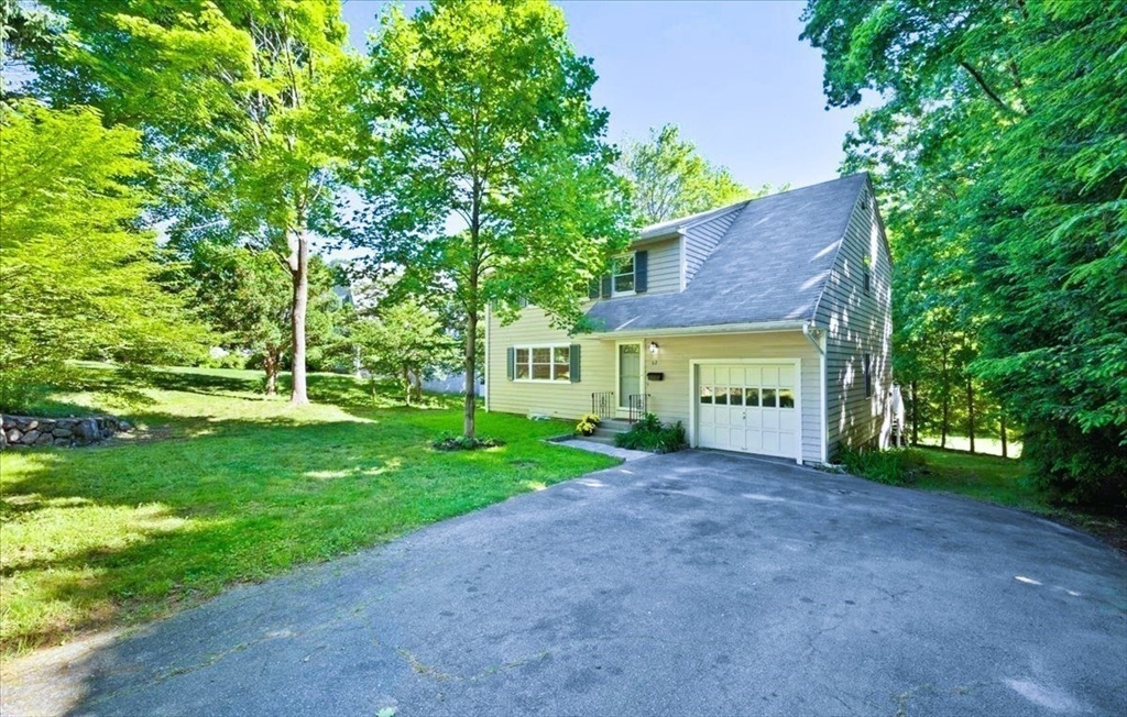 62 Longfellow Rd