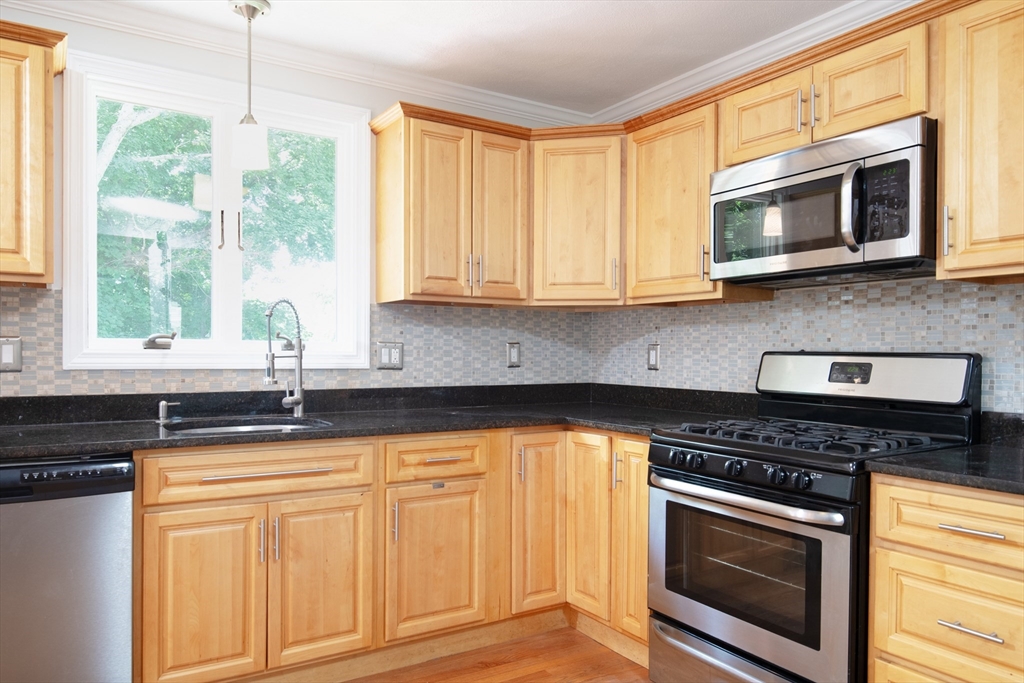 1083 Main St # 1083