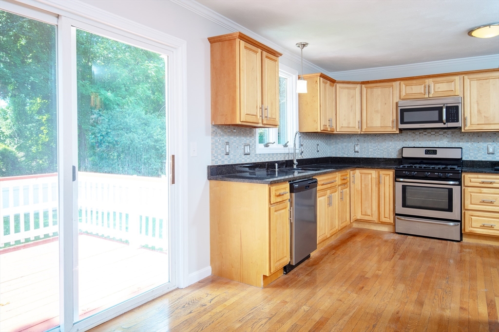 1083 Main St # 1083