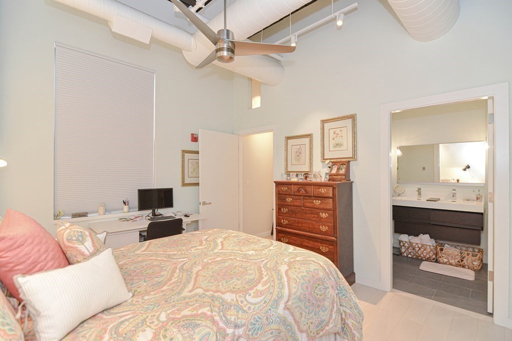 27 Wareham St # 101