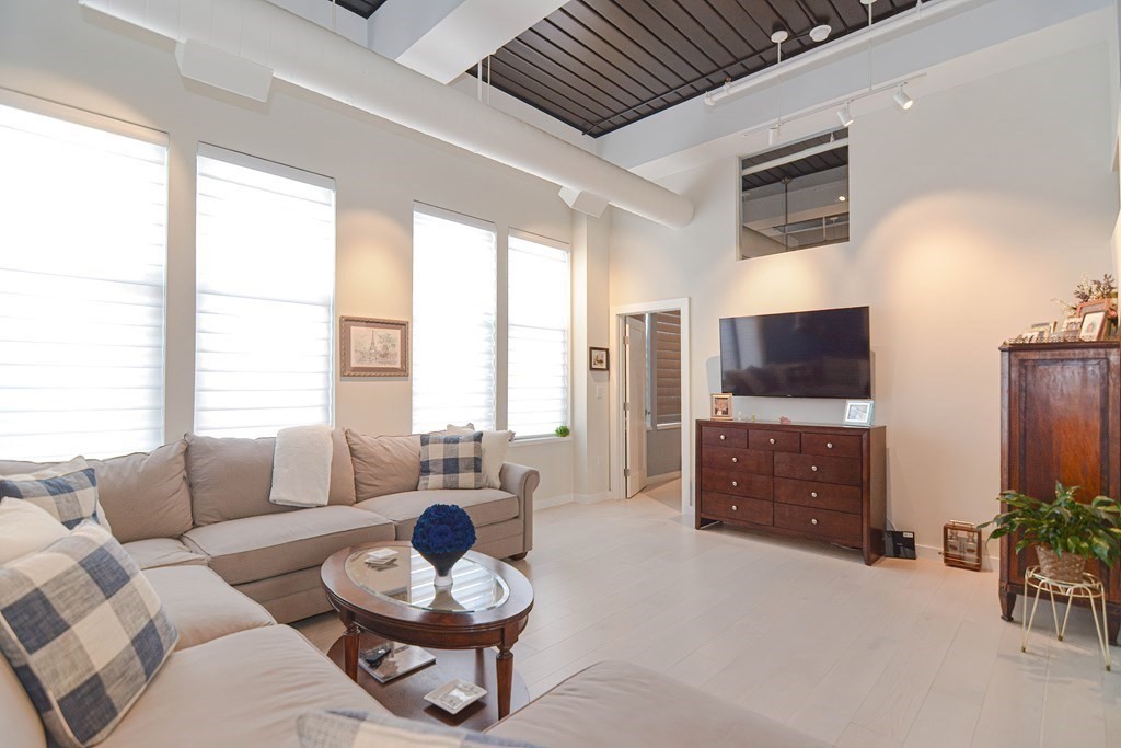 27 Wareham St # 101