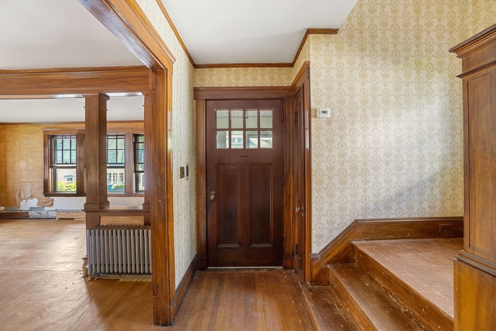 55 Winsor Ave
