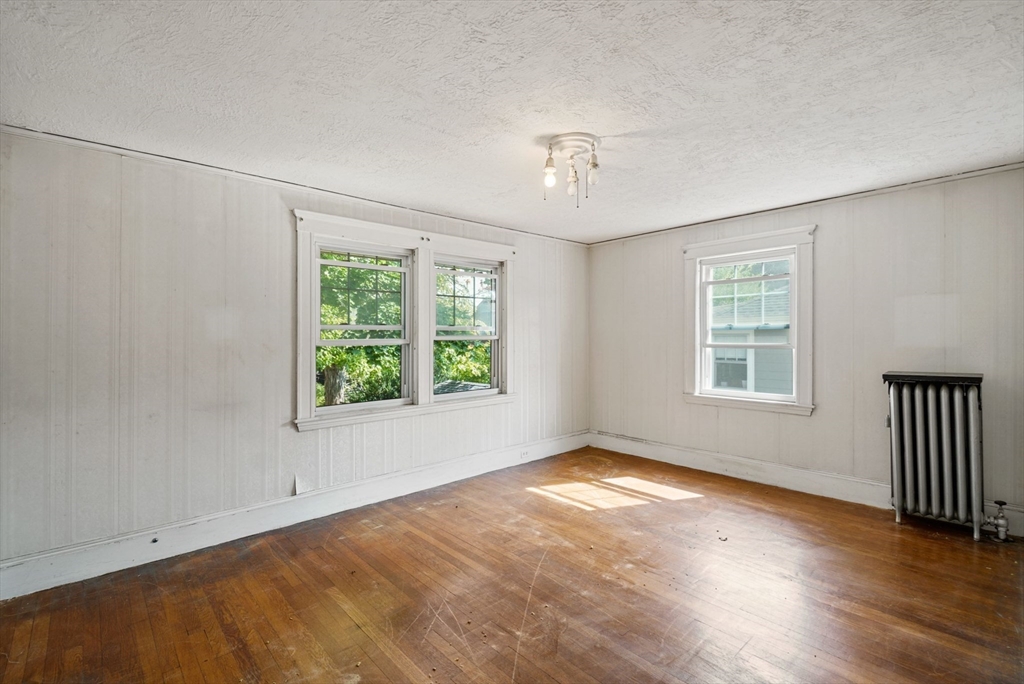 55 Winsor Ave