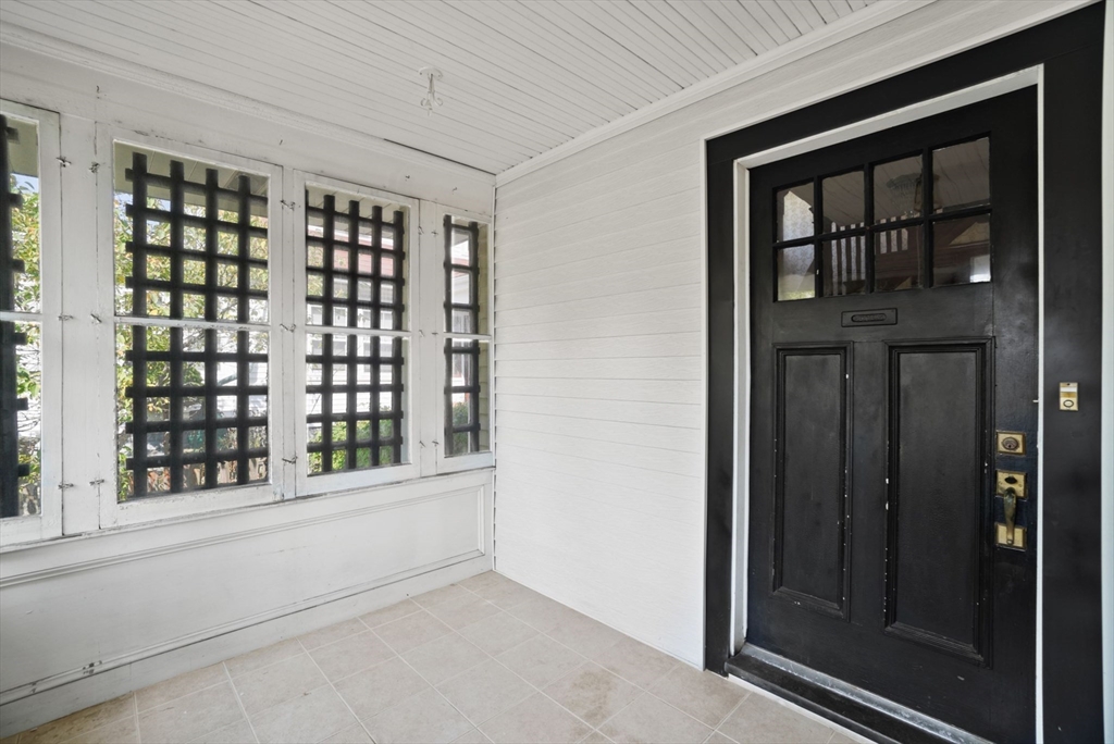 55 Winsor Ave