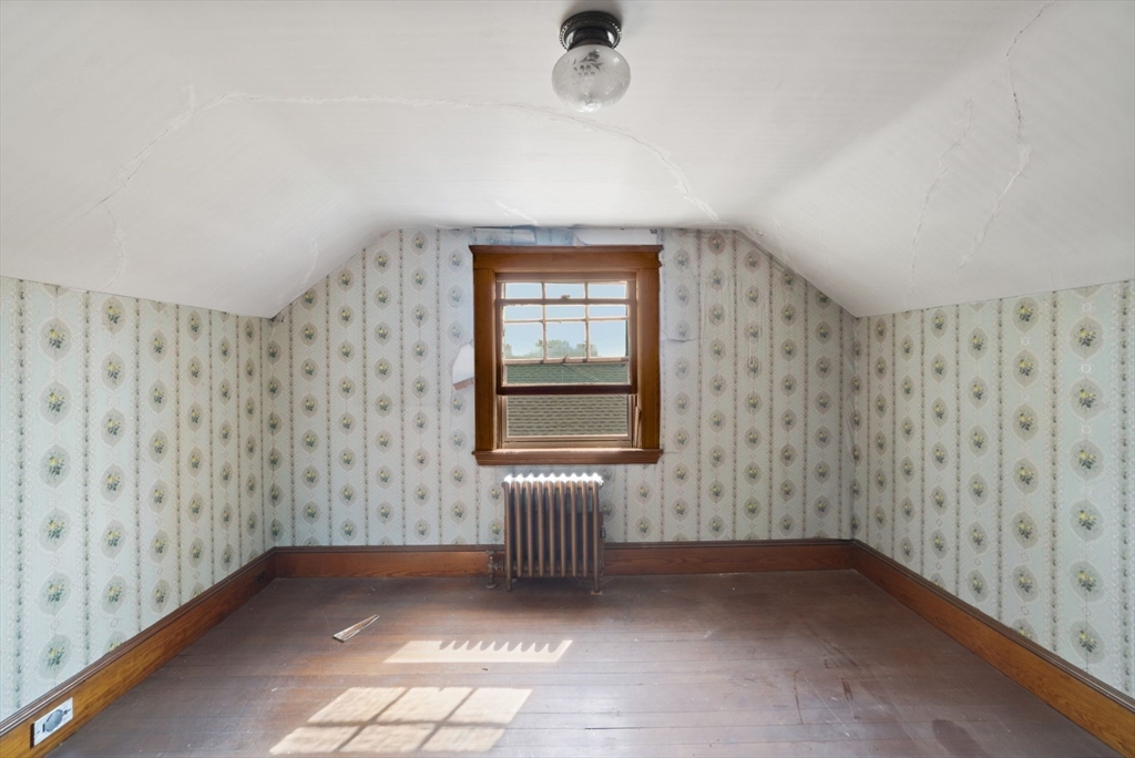55 Winsor Ave
