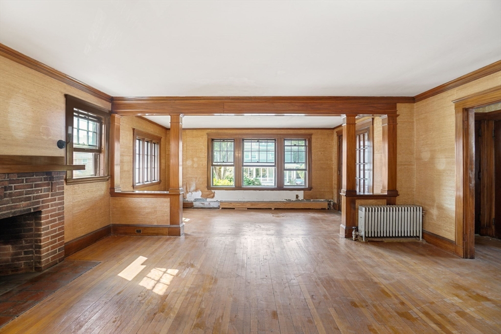55 Winsor Ave