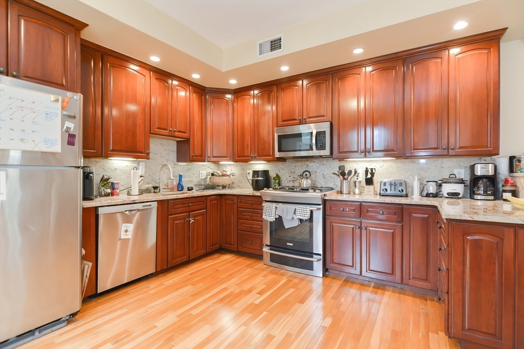 90 Browne St. # 2