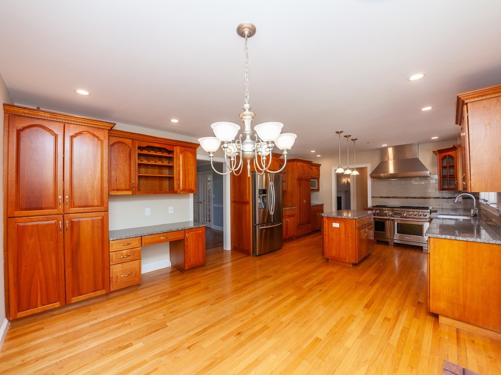 31 Marsh St
