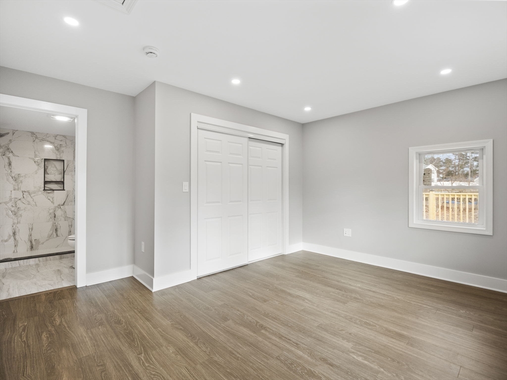 22 New Foster Ave