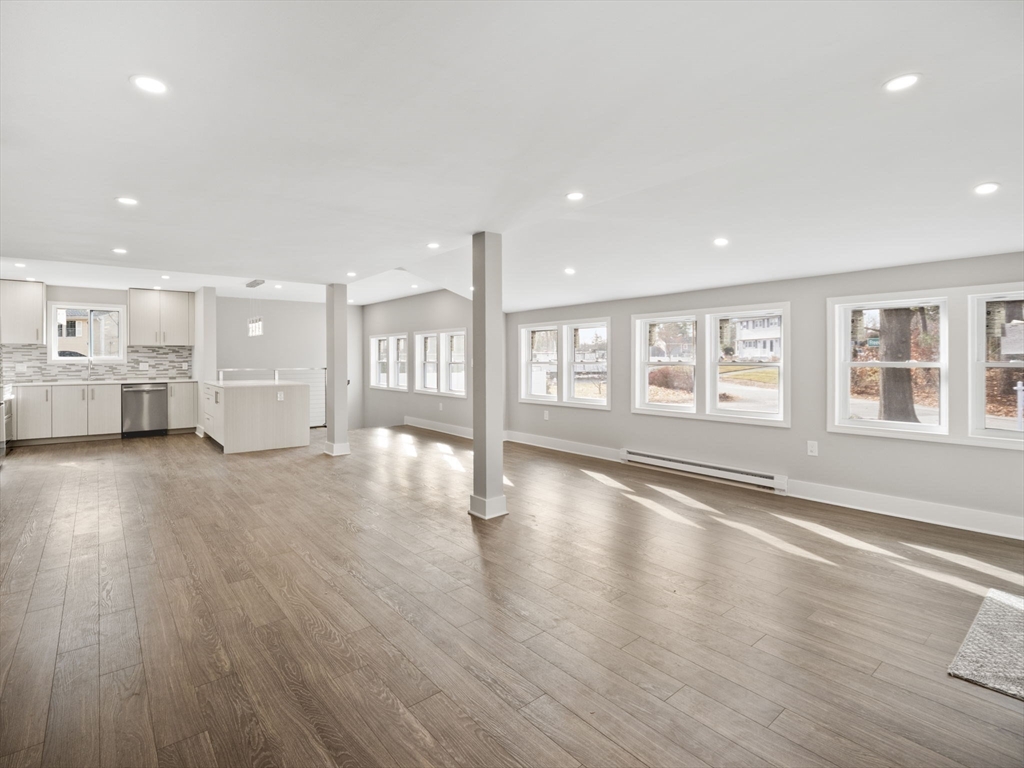 22 New Foster Ave