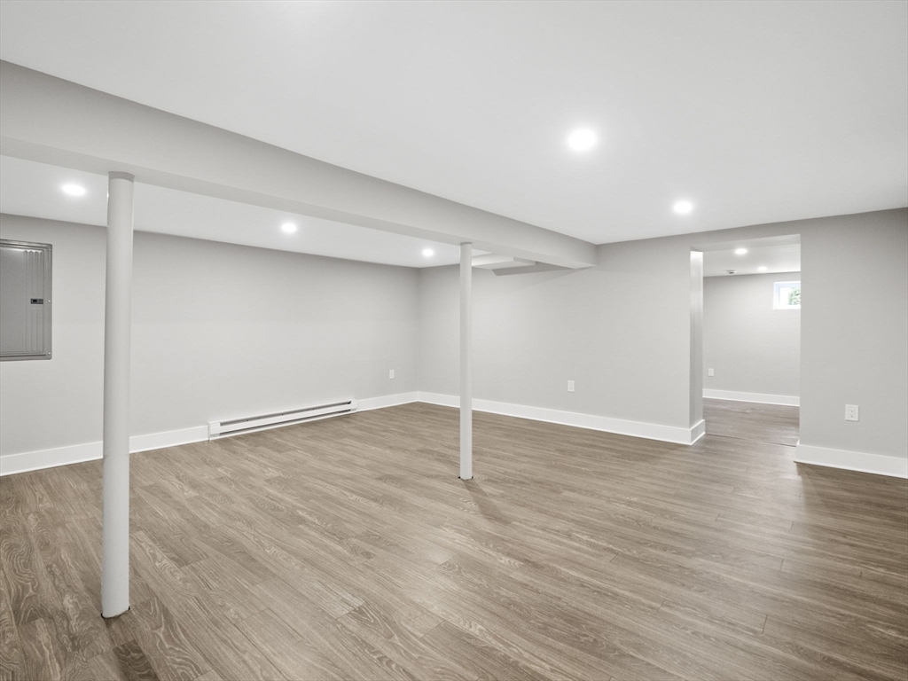 22 New Foster Ave