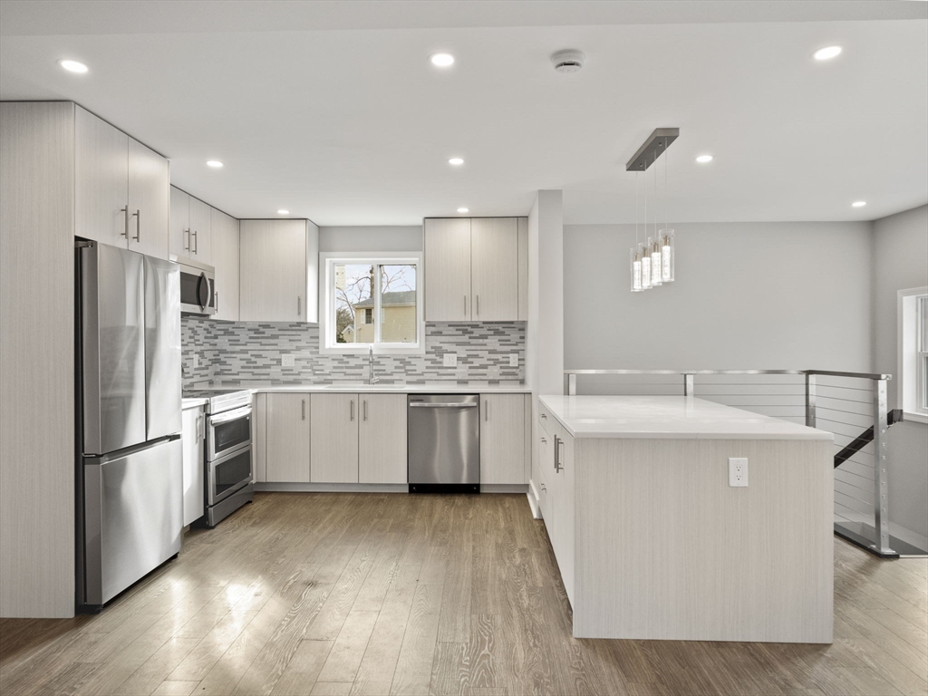 22 New Foster Ave
