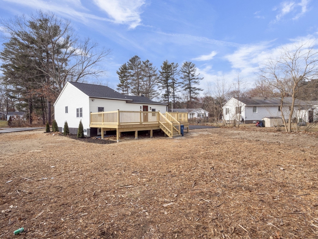 22 New Foster Ave