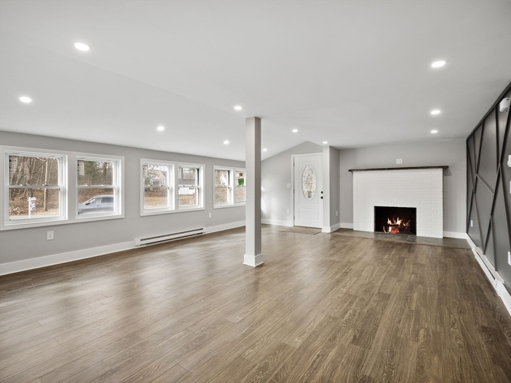22 New Foster Ave