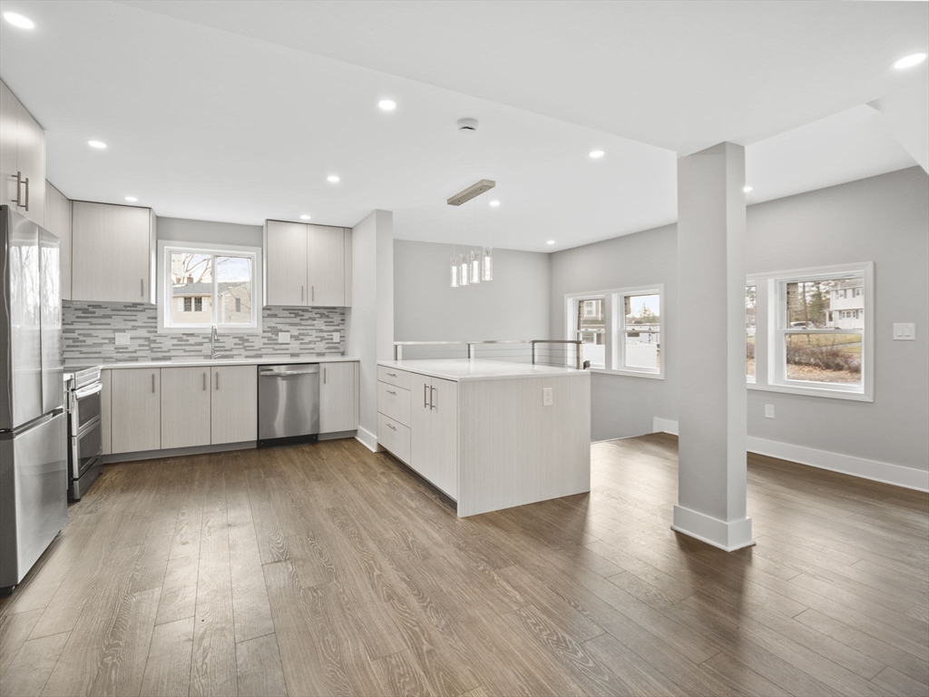 22 New Foster Ave