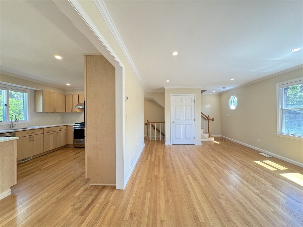 298 Adams St # 298