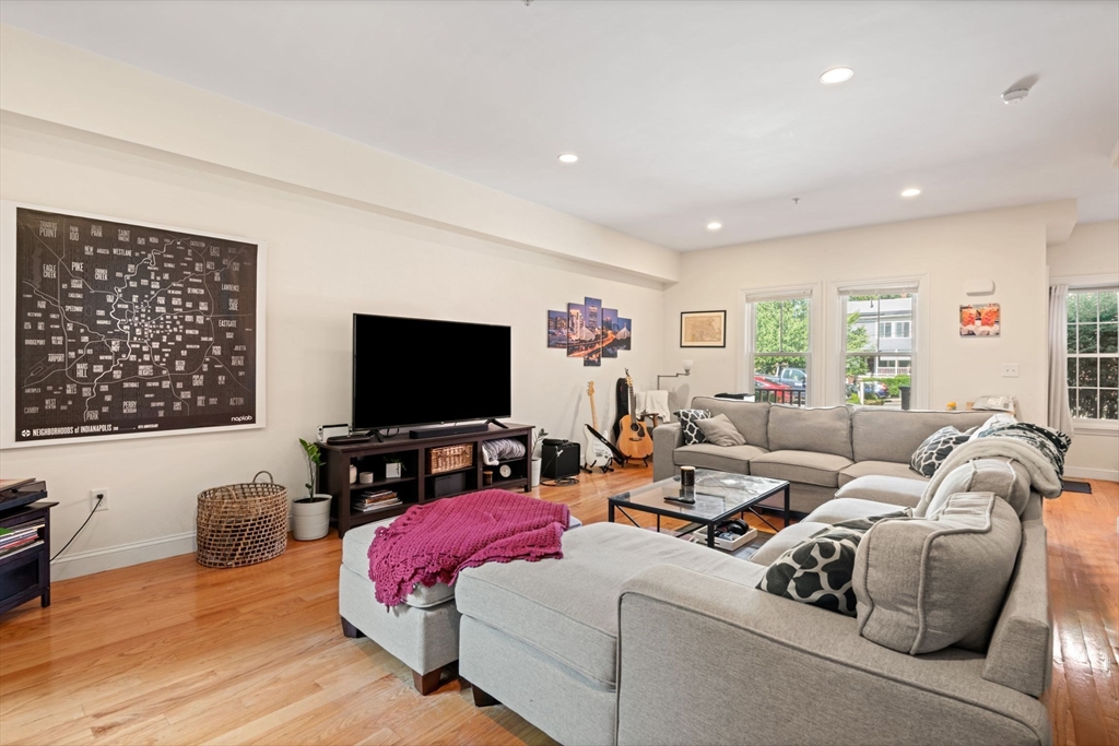23 Porter St # 2