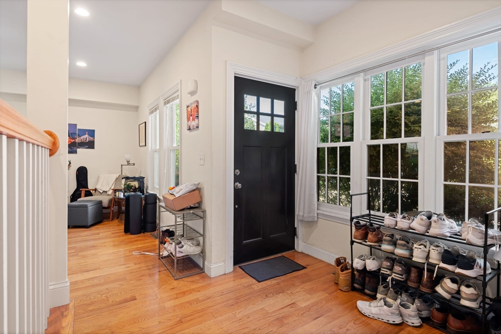 23 Porter St # 2