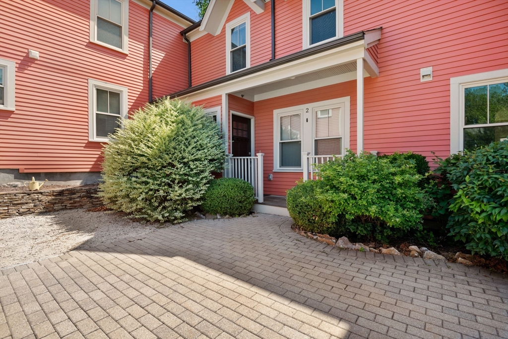 23 Porter St # 2