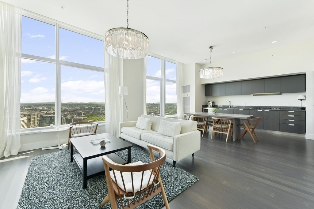 110 Stuart Street Unit: PH1