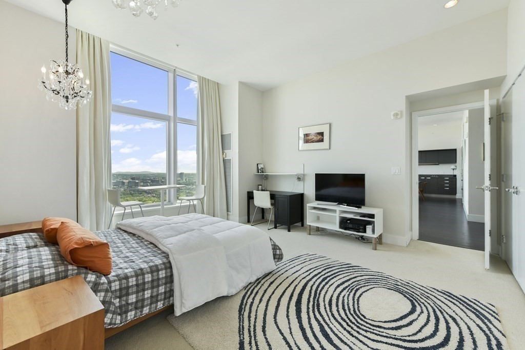 110 Stuart Street Unit: PH1