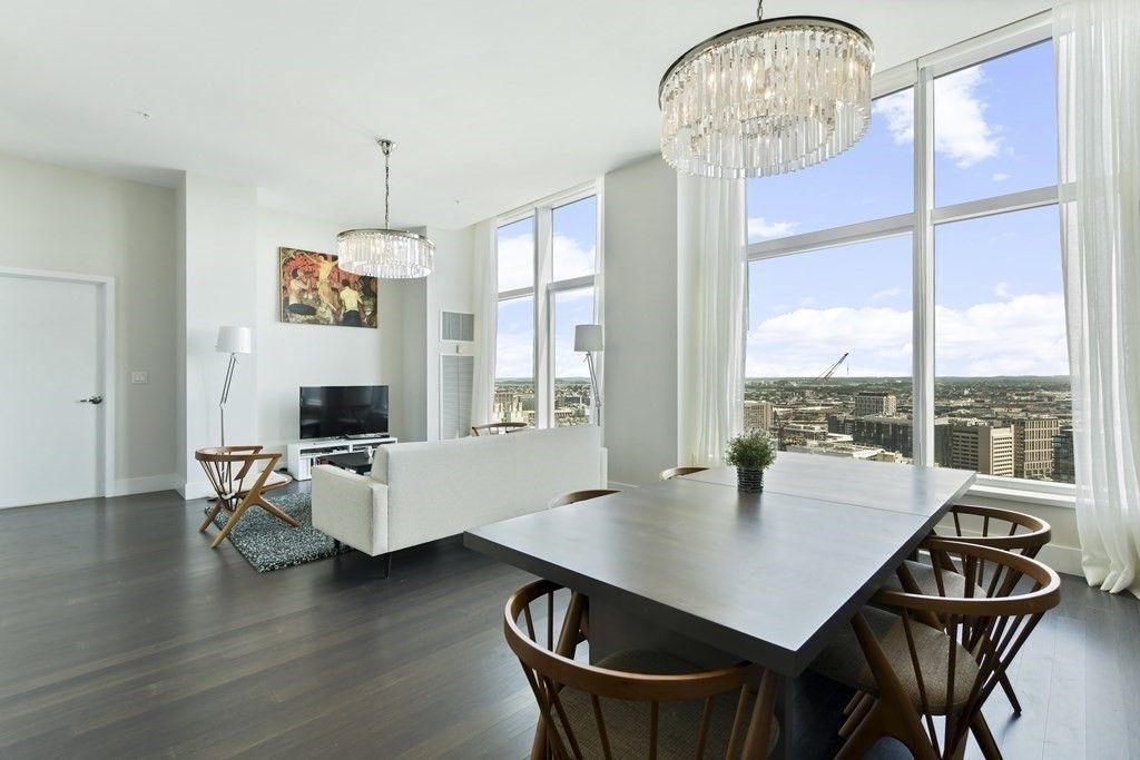 110 Stuart Street Unit: PH1
