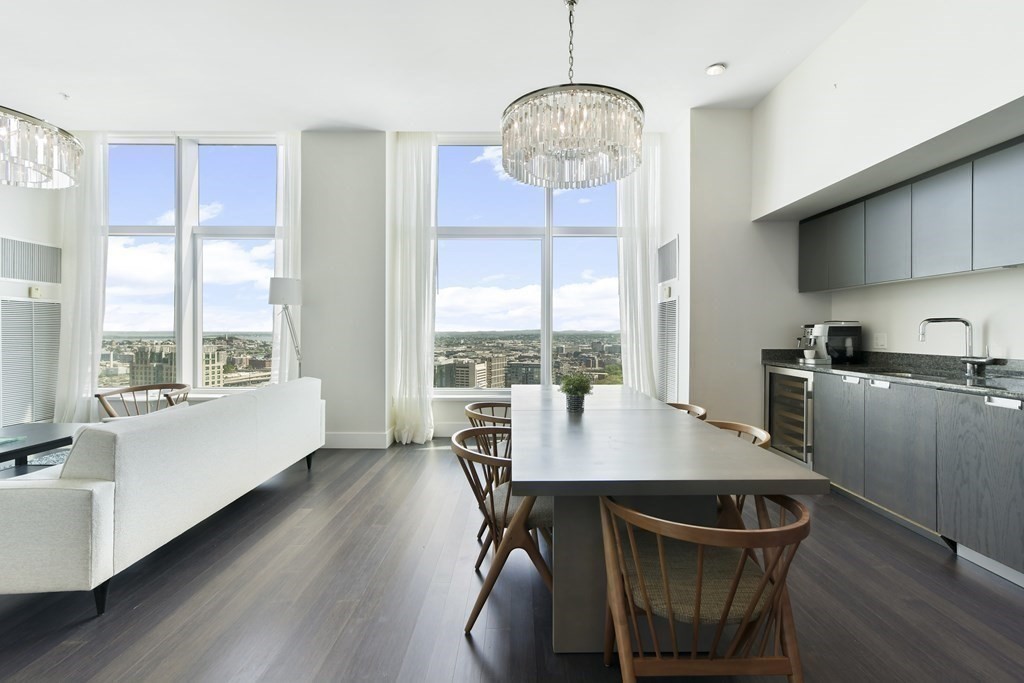 110 Stuart Street Unit: PH1
